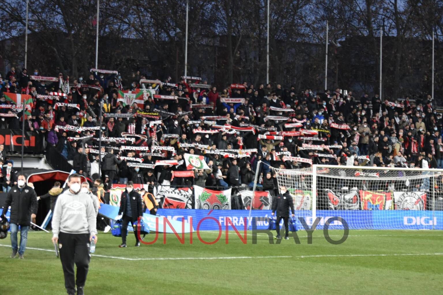 0E49CFDB F93D 4DD3 AE7E 6E4919CF9006