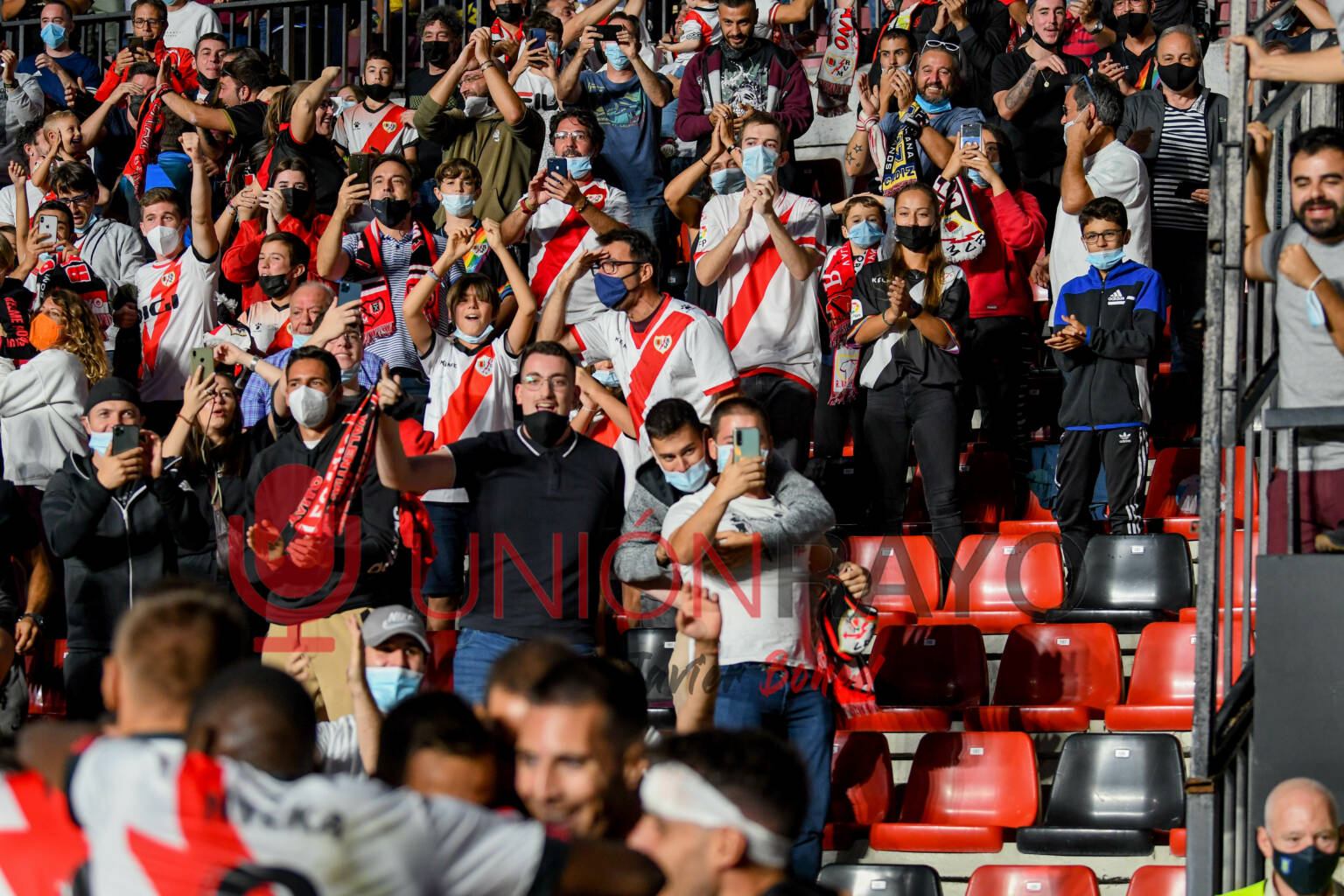 La Federación de Peñas del Rayo Vallecano hace un llamamiento a la afición en su viaje a Manchester 1 DSC 4196 1