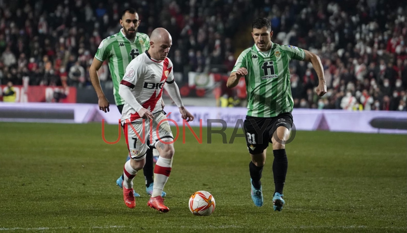 00BB7F92 D52C 4576 B299 5AD0045BA86F