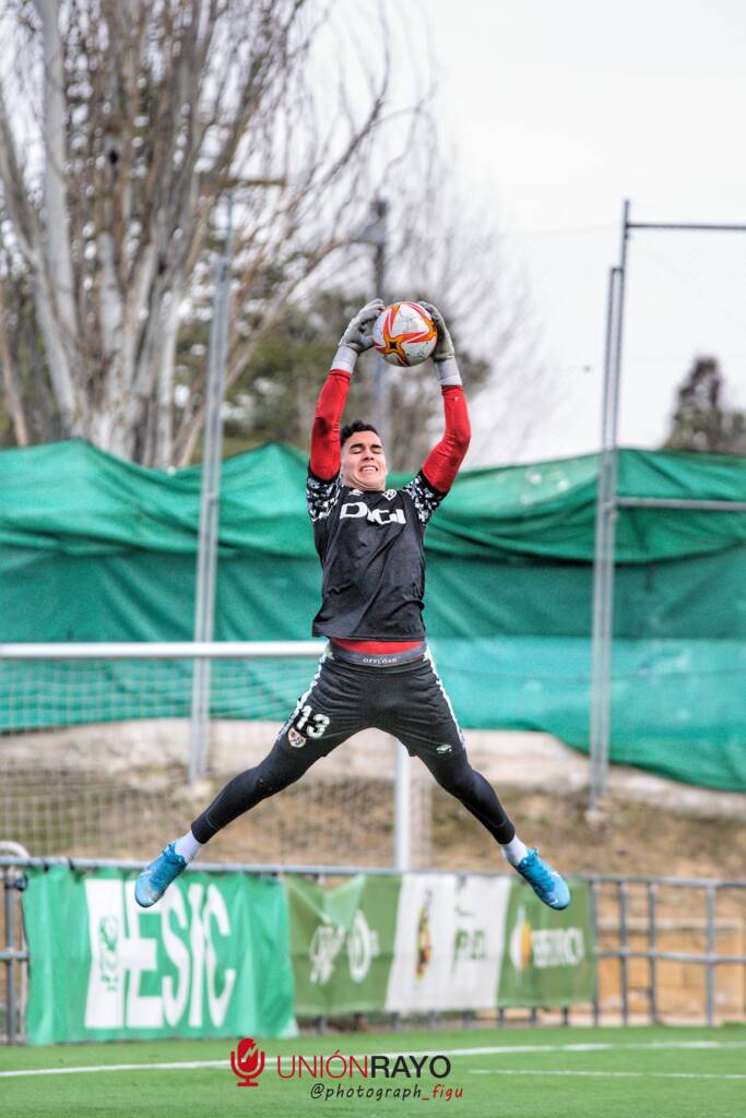 Galería de imágenes del Pozuelo 0-2 rayo B 3 EzyWatermark22021510210323