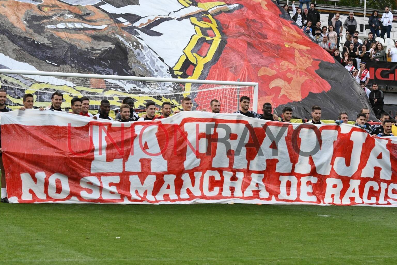 eZy watermark 30 04 2022 09 23 59