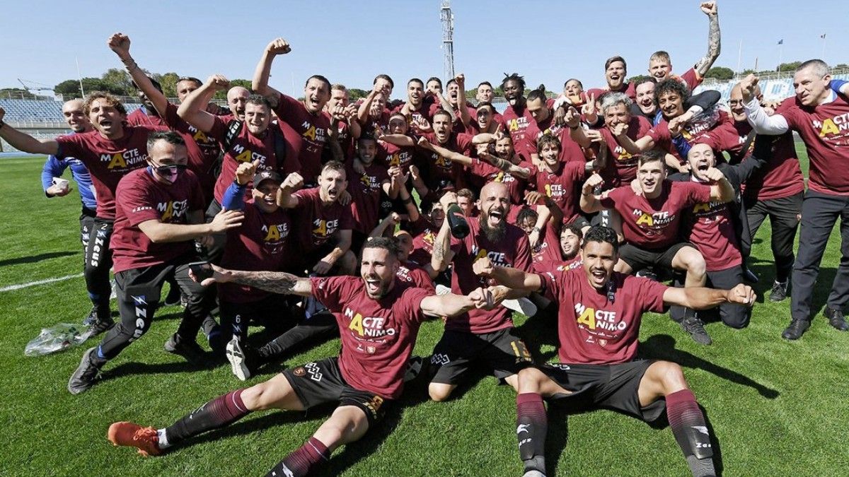 12e53b68 feba 47d8 a675 53a312aba4d8 alta libre aspect ratio default 0