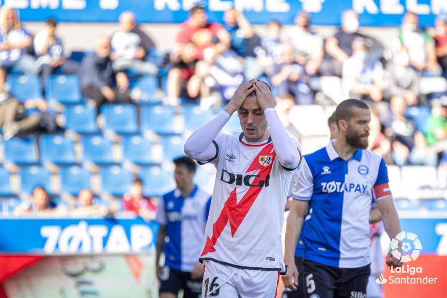 Top 5 derrotas más duras de la temporada 2021/2022 5 Alaves Rayo cronica 1
