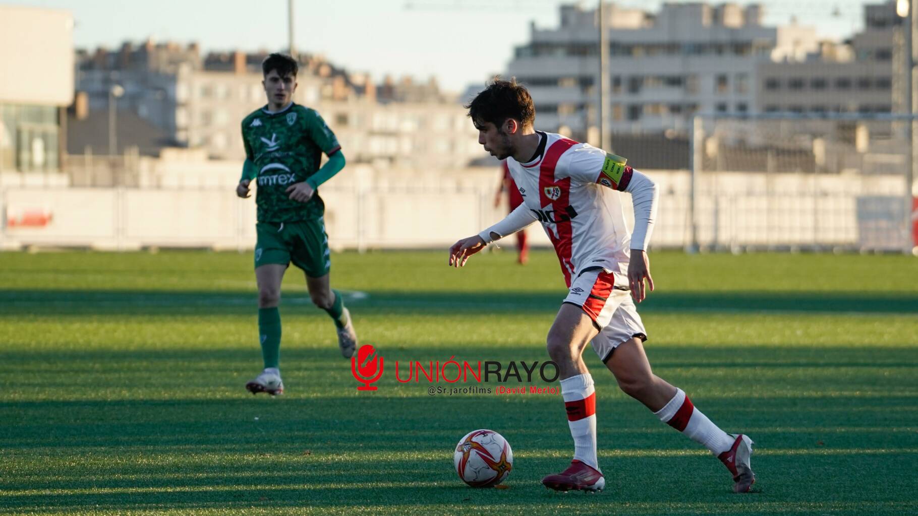 Pablo Muñoz realizará la pretemporada con el primer equipo 1 JuvenilA 44