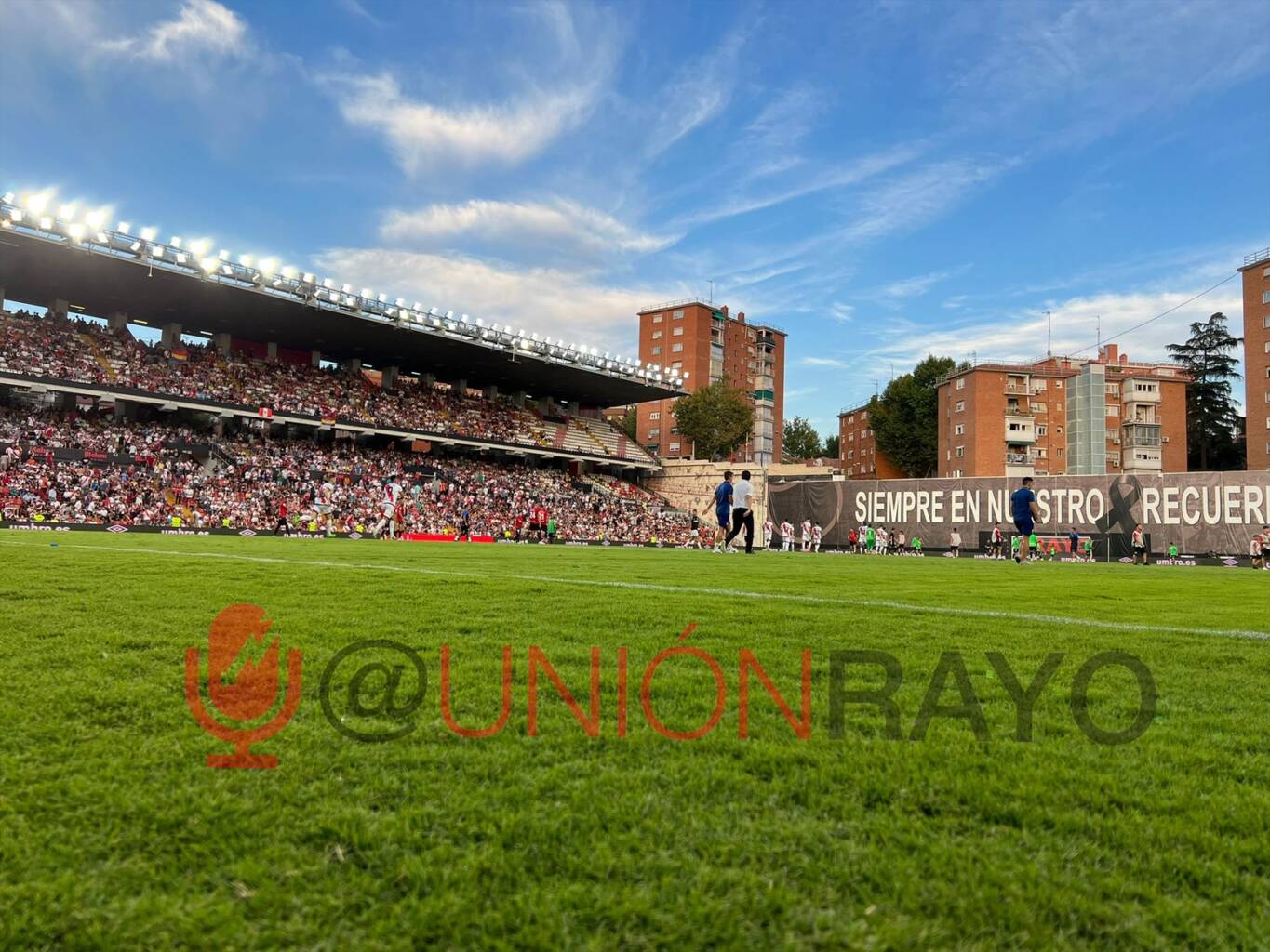 1814056B 5F44 4E97 8B3F AC24DD0985BB