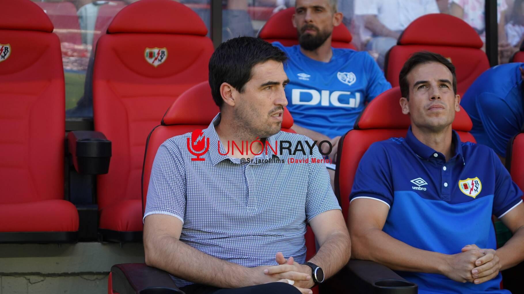 Iraola sobre la amplitud de la plantilla: "Es algo que el club tendrá que valorar de cara al mercado" 1 Rayo Valencia 7