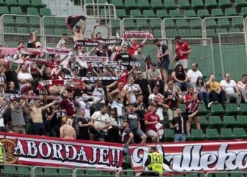 espectadores desplazamientos rayo elche entradas