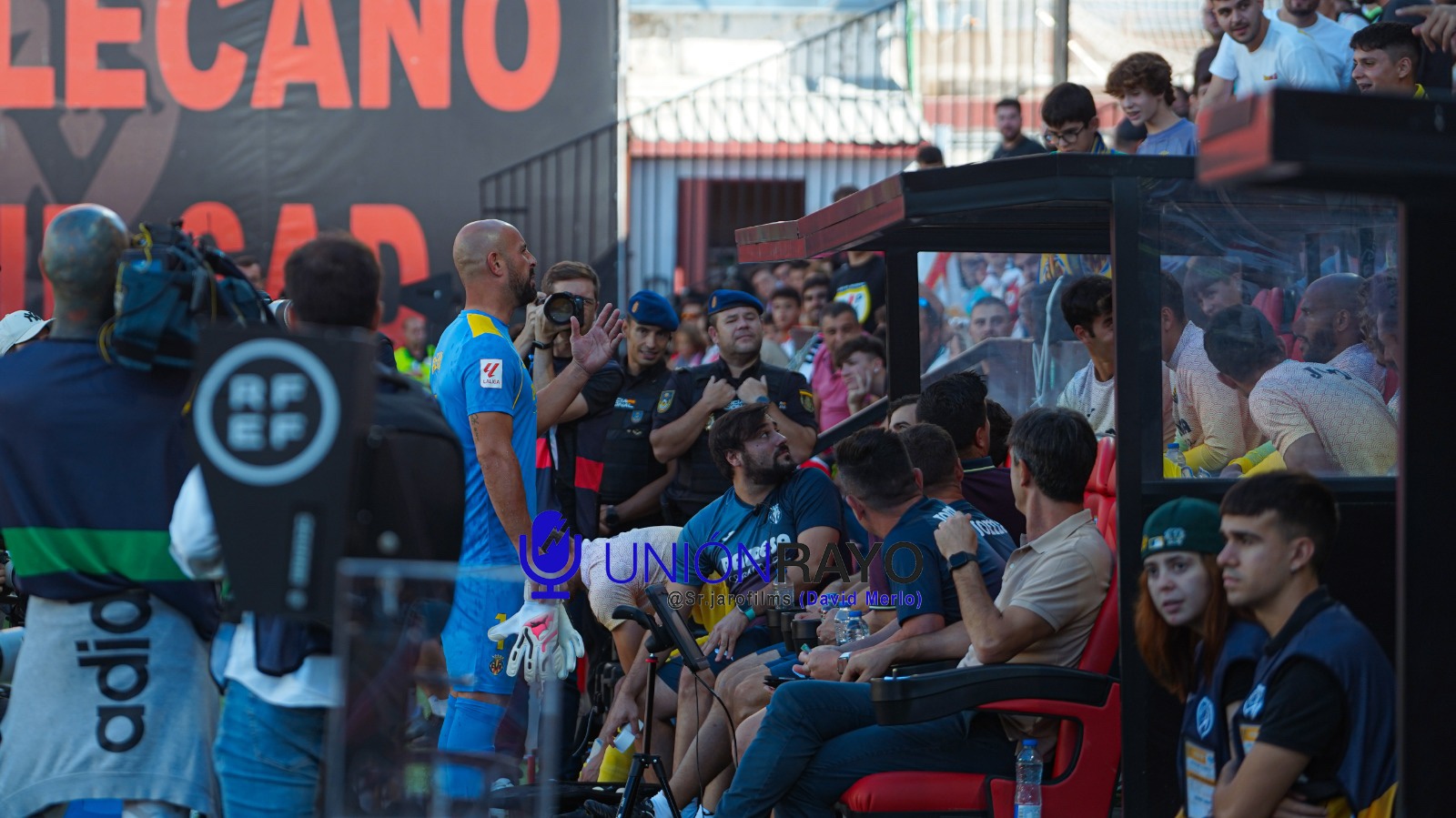 8ad7db99 cd75 4888 8798 c7bf747b58fa