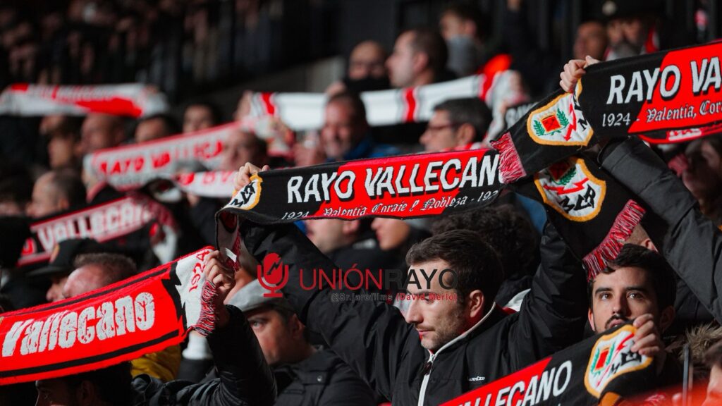 5b19c911 c335 44db b49a 350f95aaf1cf 1