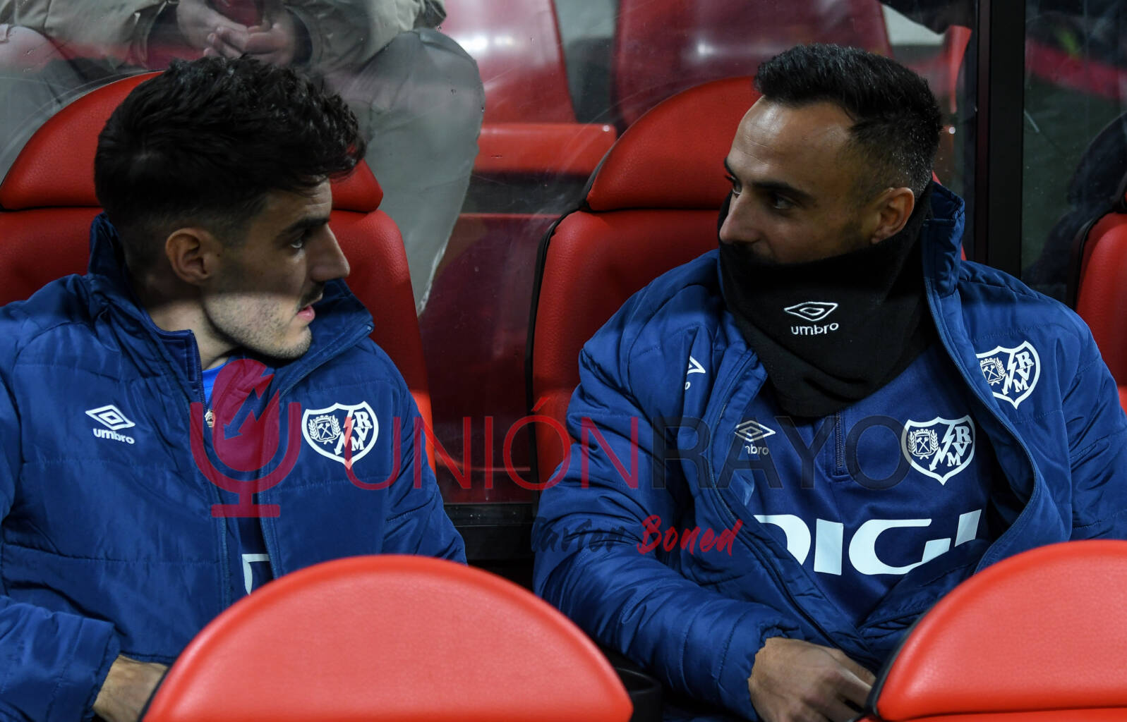 alvaro y oscar valentin banquillo 1