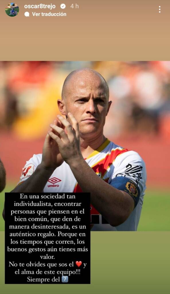 La plantilla del Rayo arropa a Isi Palazón 2 img 8319