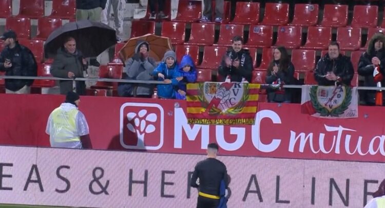 d2b100e7 52a1 4eaa 98cb cd5211a770e4 1