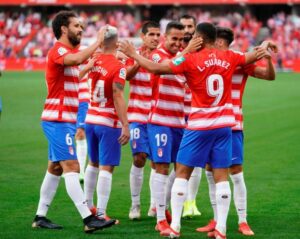 La afición del Granada plantea un boicot por el precio de las entradas para el duelo de Copa del Rey ante el Rayo 2 Granada - Rayo Vallecano