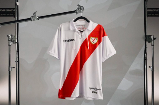 Umbro reivindica la camiseta del centenario del Rayo 1 Umbro Camiseta Centenario