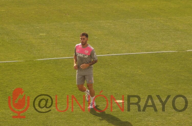 Embarba entrena con el grupo