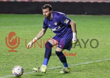 Dimitrievski se queda en el valencia