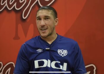 Espino destaca ante la real