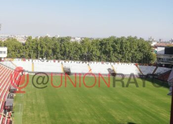 cesped estadio vallecas