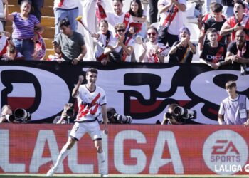 8ebbd581953d00e224207b0e0b5ab146