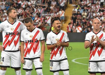 Rayo equipación camiseta