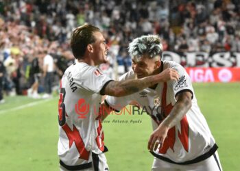 laterales Rayo: Pep y Ratiu