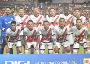 Un Rayo defensivo ante el Girona: 29% posesión y defensa de hasta 6 jugadores 8 Rayo defensivo girona