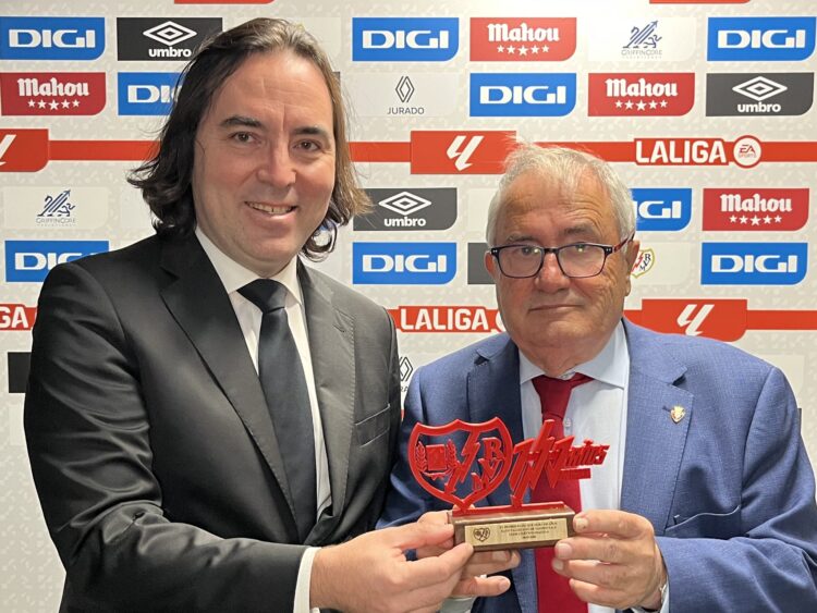 Rayo obsequio Centenario Osasuna