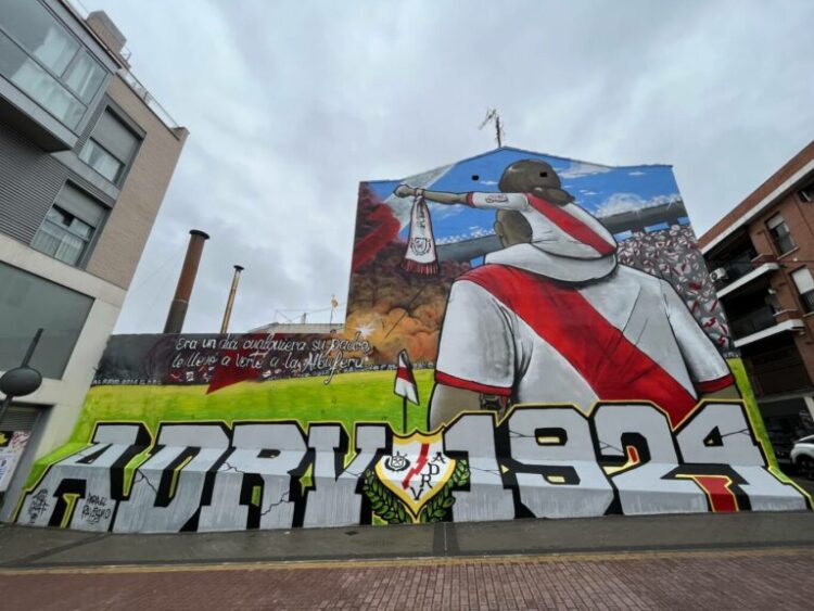 Últimos días de la 2ª edición del concurso "Pinceles Rayistas" 1 mural rayo pinceles