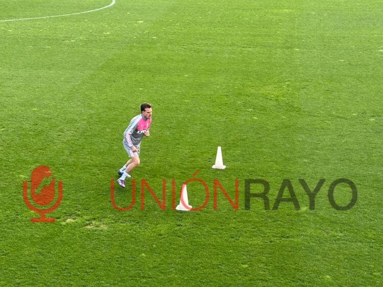 Pep Chavarría se ejercita en solitario tras tener día libre el resto de la plantilla 1 Pep Chavarría