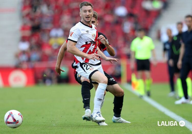 Balliu titular en el lateral izquierdo pese al regreso de Pep Chavarría 1 Balliu