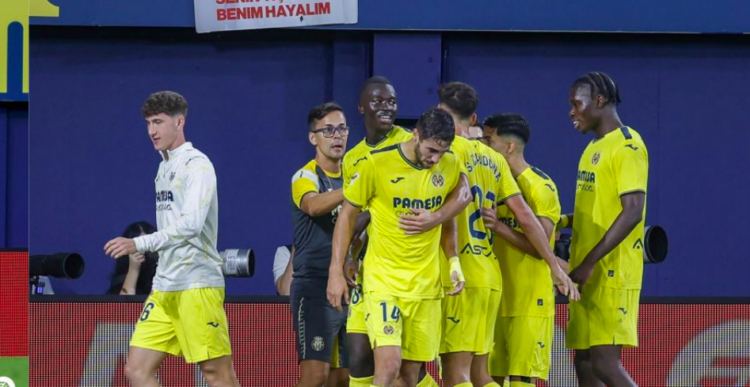 Comesaña estalla con el penalti pitado al Getafe en contra del Villarreal: "Me parece una vergüenza" 1 Comesaña Villarreal Getafe