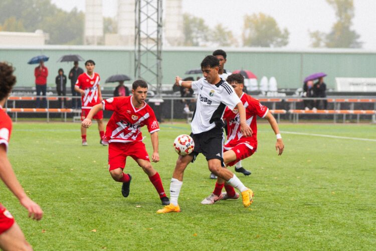 El Juvenil A vs Real Madrid se jugará el martes 30 de octubre a las 16:00 horas 1 Burgos vs Rayo Juvenil A. Vía: X: @LaFactoriaBCF