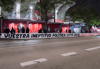 pancarta mensaje Vallecas Rayo