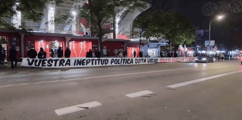 pancarta mensaje Vallecas Rayo