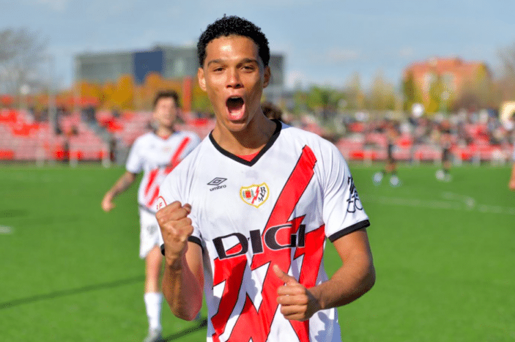 Etienne Eto'o. Vía: @RayoVallecano