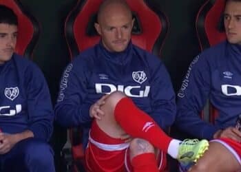 Isi y Camello banquillo