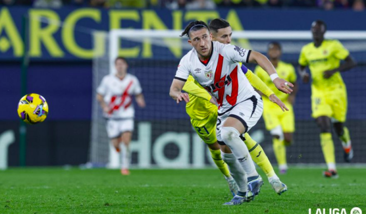 El 'Pacha' Espino titular en liga ante el Villarreal por primera vez tras su lesión 1 Pacha Espino Villarreal Rayo