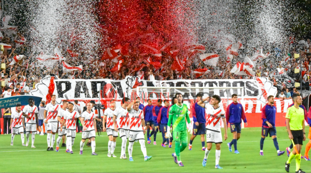 Estreno de la temporada ante el FC Barcelona en Vallecas