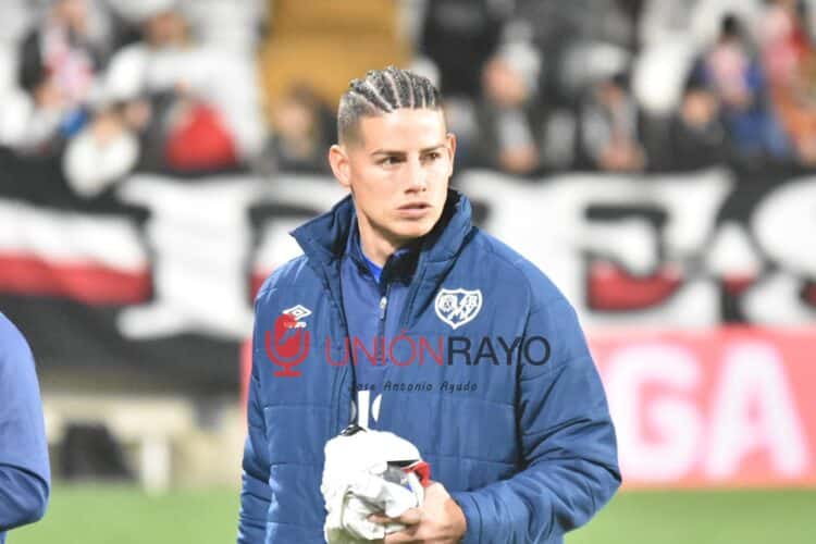 Nuevo look de James en su suplencia ante el Athletic 1 James