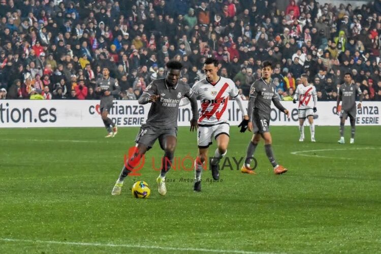 Pedro Díaz aumenta su protagonismo: más de media hora ante el Real Madrid 1 Pedro Díaz Rayo Real Madrid