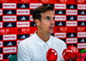 Iñigo Perez rueda de prensa unionistas