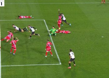 Valencia gol fantasma Rayo