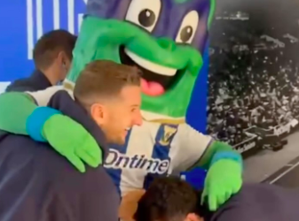 Súper Pepino manteo