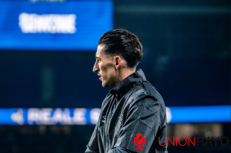 Cárdenas viaja a Inglaterra pese a su golpe y la incógnita de su futuro 1 El Rayo no cede con Dani Cárdenas