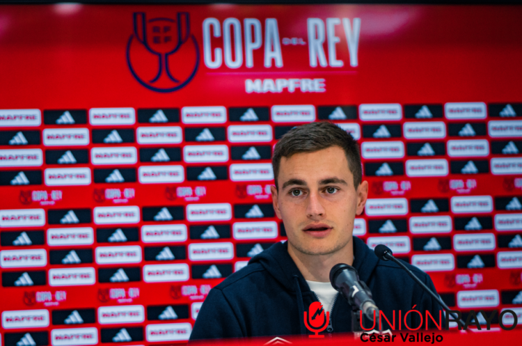 De Frutos tras la victoria ante el Racing de Ferrol: “Era un partido de mucha lucha y lo hemos conseguido sacar adelante" 1 De Frutos declas racing de ferrol