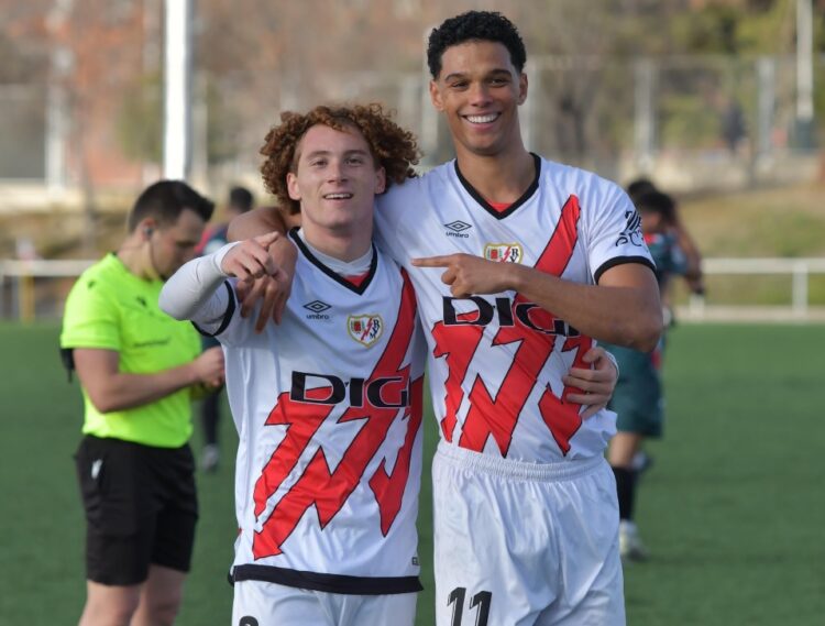 El Rayo B goleó en casa al México FC; mientras que el Juvenil A cayó derrotado ante el CD Diocesano 1 Etienne Eto'o y Marco de las Sías. Rayo B