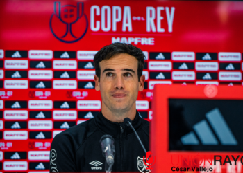 Iñigo Pérez rueda de prensa racing de ferrol