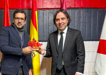 Presa obsequio Centenario Rayo Villarreal