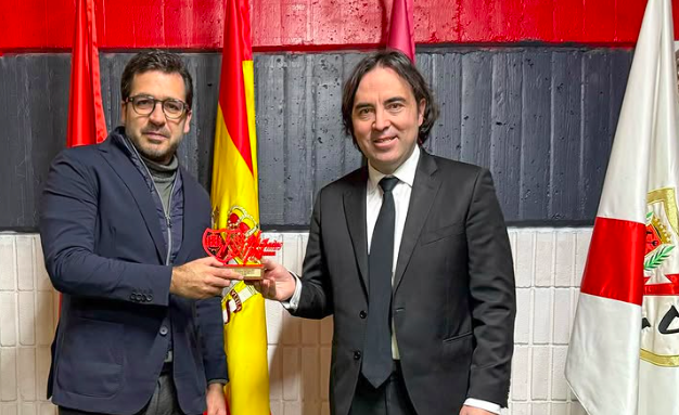 Presa obsequio Centenario Rayo Villarreal