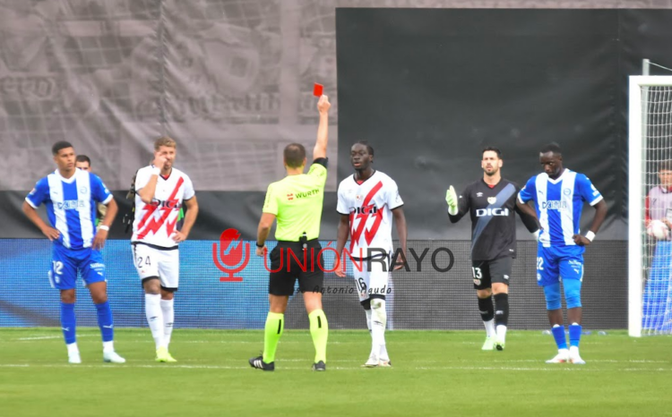 expulsiones roja Mumin